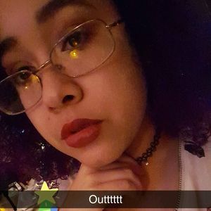 Meet your Posher, Lili